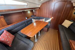 Nowhere Boat 33ft Hunter Yacht For Sale