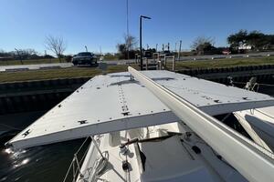 Nowhere Boat 33ft Hunter Yacht For Sale