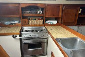 1985 Catalina 36 Tall Rig thumbnail 32