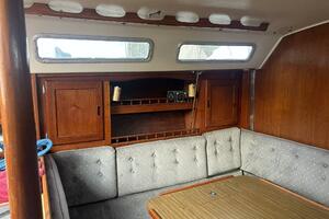 1985 Catalina 36 Tall Rig thumbnail 26