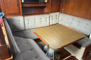 1985 Catalina 36 Tall Rig thumbnail 24