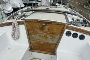 1985 Catalina 36 Tall Rig thumbnail 21