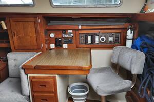 1985 Catalina 36 Tall Rig thumbnail 27