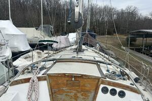 1985 Catalina 36 Tall Rig thumbnail 20