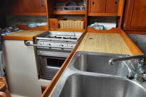 1985 Catalina 36 Tall Rig thumbnail 33