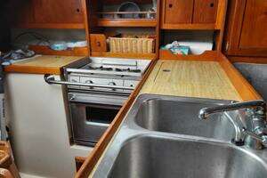 1985 Catalina 36 Tall Rig thumbnail 33