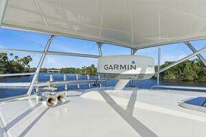 2011 Tiara Yachts 3100 Open thumbnail 36