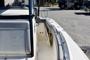 23ft Boston Whaler Yacht For Sale