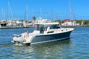 Pivot 2023 Back Cove 34O Yacht For Sale in Vero Beach FL