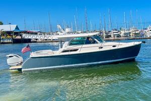 Pivot 34ft Back Cove Yacht For Sale