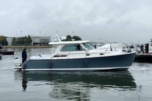 PIVOT Worth Avenue Yachts
