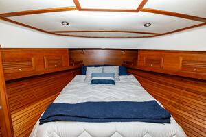 Southern Charm 40ft Sabre Yacht For Sale