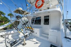 Good Medicine 55ft Hatteras Yacht For Sale