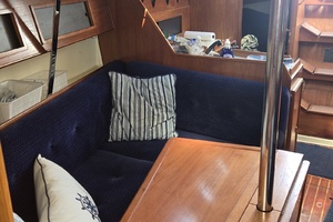 33ft Pearson Yacht For Sale