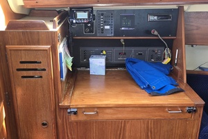 33ft Pearson Yacht For Sale