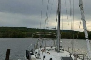33ft Pearson Yacht For Sale