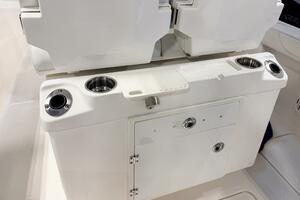 27ft Pursuit Yacht For Sale