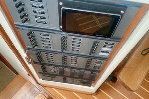 Sawdust 43ft Mast  amp  Mallet Yacht For Sale