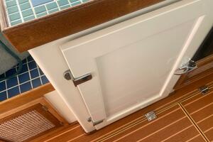 Sawdust 43ft Mast  amp  Mallet Yacht For Sale