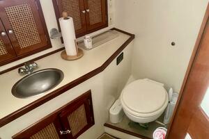 Sawdust 43ft Mast  amp  Mallet Yacht For Sale