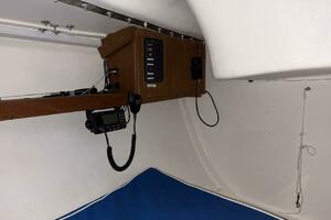 33ft J Boats Yacht For Sale