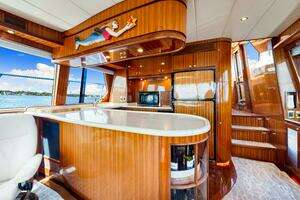 2007 Hampton 558 Pilothouse thumbnail 7
