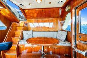 2007 Hampton 558 Pilothouse thumbnail 16