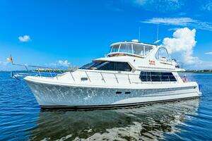 2007 Hampton 558 Pilothouse thumbnail 2