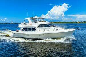 2007 Hampton 558 Pilothouse thumbnail 19