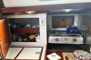 Coraggio 2 33ft Carter Yacht For Sale