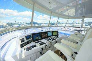 2006 Hatteras HATTERAS 80 thumbnail 27