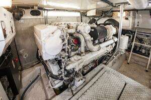 2001 Ocean Yachts 52 SUPER SPORT thumbnail 58