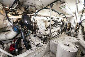 2001 Ocean Yachts 52 SUPER SPORT thumbnail 60