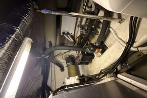 2004 Carver 460 voyager thumbnail 110