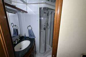 2004 Carver 460 voyager thumbnail 19