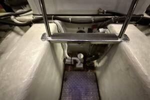 2004 Carver 460 voyager thumbnail 77