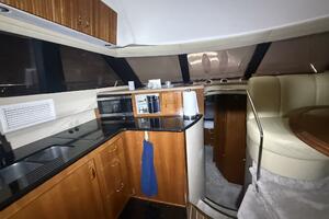 2004 Carver 460 voyager thumbnail 3