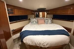 2004 Carver 460 voyager thumbnail 4