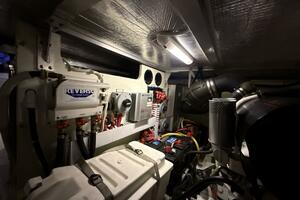 2004 Carver 460 voyager thumbnail 96