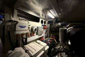 2004 Carver 460 voyager thumbnail 96