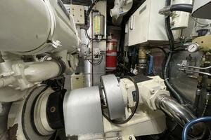 Port Engine hydraulics