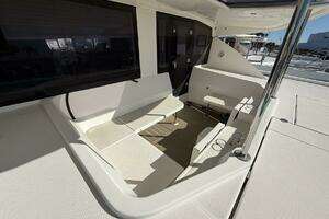 2015 Leopard 48 thumbnail 30