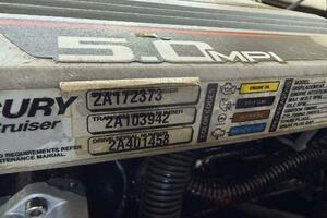 2015 Larson LX 225S IO thumbnail 29