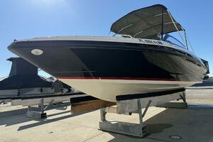 2015 Larson LX 225S IO thumbnail 8