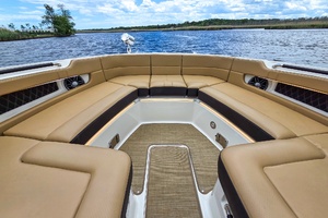 Photo 6225284 for 2023 Sea Ray SLX 310 OB  
