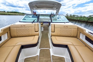 Photo 6225294 for 2023 Sea Ray SLX 310 OB  