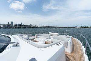 2022 Azimut 78 thumbnail 22