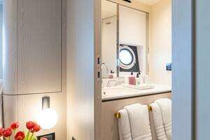 2022 Azimut 78 thumbnail 52