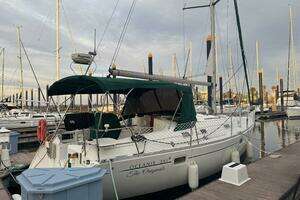 1999 Beneteau 381 thumbnail 2