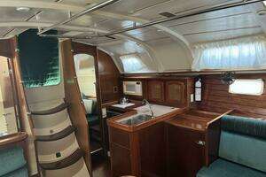 1999 Beneteau 381 thumbnail 29